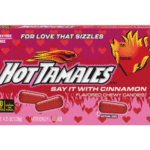 Hot Tamales – Say It With Cinnamon, Bomboane gumate cu aroma intensa de scortisoara, 120 g, editie limitata de valentine’s day