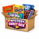 Mega Mystery Sweet Box – Cutie Surpriza cu Dulciuri Americane Originale, Cadoul Perfect pentru Pofticiosi